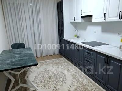 3-комнатная квартира · 80 м² · 3/14 этаж, мкр Кайтпас 1, Мустафы Шокая за 290 000 〒 в Шымкенте, Каратауский р-н