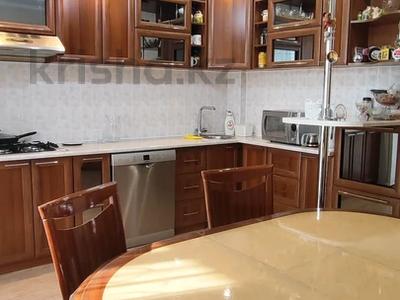 3-комнатная квартира · 100 м² · 4/5 этаж, жамбыла за 50.5 млн 〒 в Петропавловске