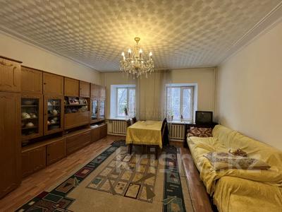 3-бөлмелі пәтер · 70 м² · 2/4 қабат, мкр Новый Город — Жамбыла / Костенко / Абая, бағасы: ~ 27 млн 〒 в Караганде, Казыбек би р-н