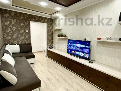 2-комнатная квартира · 56 м² · 3/5 этаж, Абая 76 — Есдаулет за 14 000 〒 в Темиртау