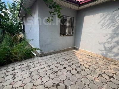 Отдельный дом · 4 комнаты · 120 м² · 6 сот., Аксай за 300 000 ₸ в 