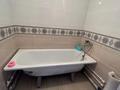 2-бөлмелі пәтер · 53 м² · 5/5 қабат, Шахтерский ш/а. 120, бағасы: 140 000 ₸ в Караганде, Алихана Бокейханова р-н — фото 4
