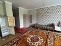 1-бөлмелі пәтер · 52 м² · 1/9 қабат, Нұрсәт ш/а 217 — Роддом, аллея, бағасы: 120 000 ₸ в Шымкенте, Каратауский р-н