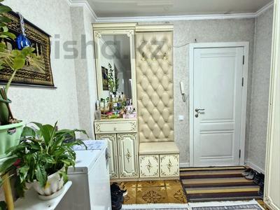 4-комнатная квартира · 82.4 м² · 2/16 этаж, Валиханова 157 за 45 млн 〒 в Семее