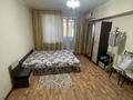 1-комнатная квартира, 33 м², 3/5 этаж помесячно, Муканова 235 за 195 000 〒 в Алматы, Алмалинский р-н — фото 2