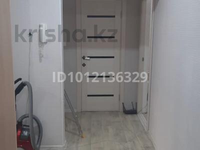 2-бөлмелі пәтер · 60 м² · 4/9 қабат, 5-й мкр. 30, бағасы: 200 000 ₸ в Аксае