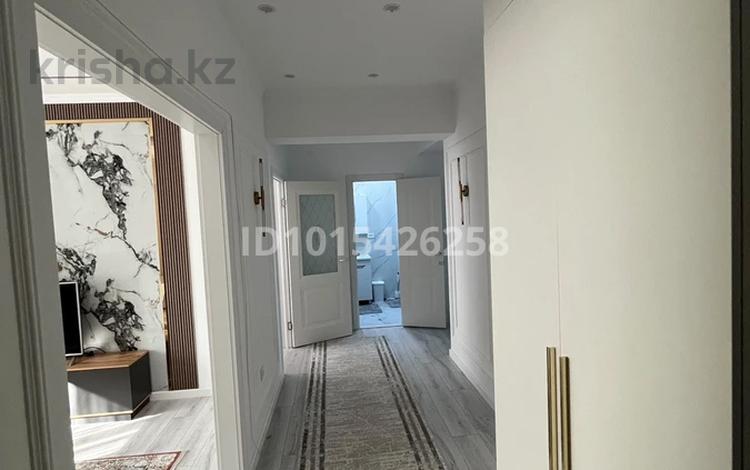 2-бөлмелі пәтер · 68.8 м², Нұрсая ш/а., Елорда д6Б блок4, бағасы: 300 000 ₸ в Атырау, мкр Нурсая — фото 5