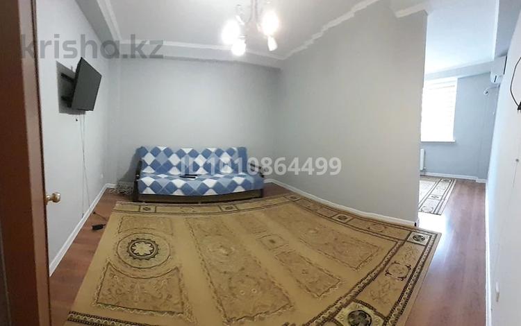 1-комнатная квартира · 40 м² · 2/5 этаж, 17-й мкр 79 за 120 000 ₸ в Актау — фото 9