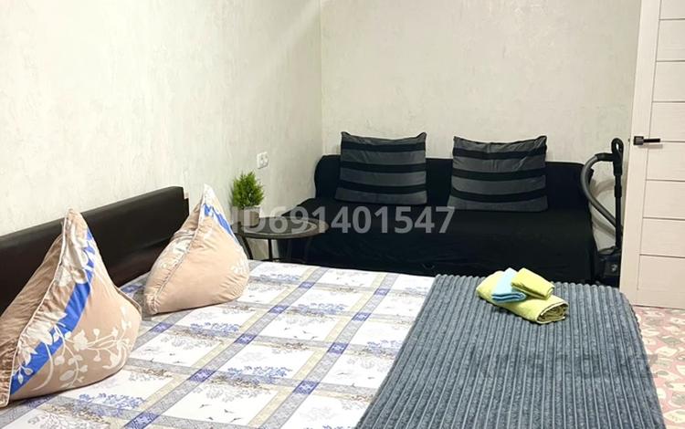 1-бөлмелі пәтер · 38 м² · 1 қабат, Махамбета 109, бағасы: 10 000 ₸ в Атырау — фото 41