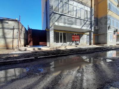 Свободное назначение, офисы, магазины и бутики, общепит, салоны красоты, медцентры и аптеки, образование, развлечения · 140 м² за 22 млн 〒 в Уральске