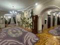Жеке үй · 7 бөлме · 400 м² · 24 жүзд., Самал-2 ш/а, Шакирова 16, бағасы: 180 млн ₸ в Шымкенте, Абайский р-н