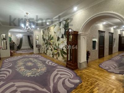Продажа домов и дачи в Шымкенте: Отдельный дом · 7 комнат · 400 м² · 24 сот., мкр Самал-2, Шакирова 16 за 165 млн 〒 Отдельный дом · 7 комнат · 400 м² · 24 сот., мкр Самал-2, Шакирова 16 за 165 млн 〒 в Шымкенте, Абайский р-н