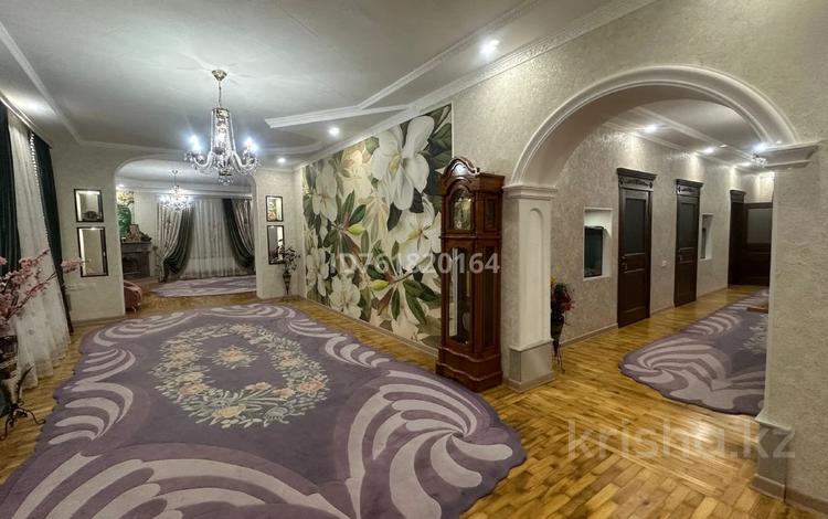 Жеке үй · 7 бөлме · 400 м² · 24 жүзд., Самал-2 ш/а, Шакирова 16, бағасы: 180 млн ₸ в Шымкенте, Абайский р-н — фото 2