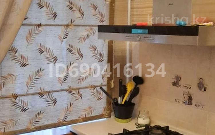 4-комнатная квартира · 120 м² · 1 этаж, мкр Михайловка , ул. Мичурина 21/3 за 500 000 〒 в Караганде, Казыбек би р-н — фото 2