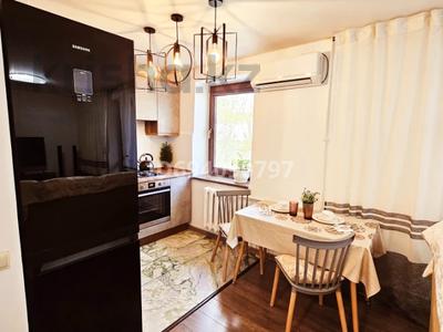 Аренда квартир в Алматинской обл.: 2-комнатная квартира · 45 м² · 3/3 этаж · помесячно, Абая — ул. Заманбека Батталханова за 350 000 〒 2-комнатная квартира · 45 м² · 3/3 этаж · помесячно, Абая — ул. Заманбека Батталханова за 350 000 〒 в