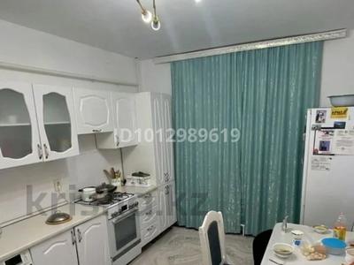 3 бөлме · 95 м² · 2/9 қабат, Нур Актобе 11Н — 82 школа, бағасы: 40 000 ₸