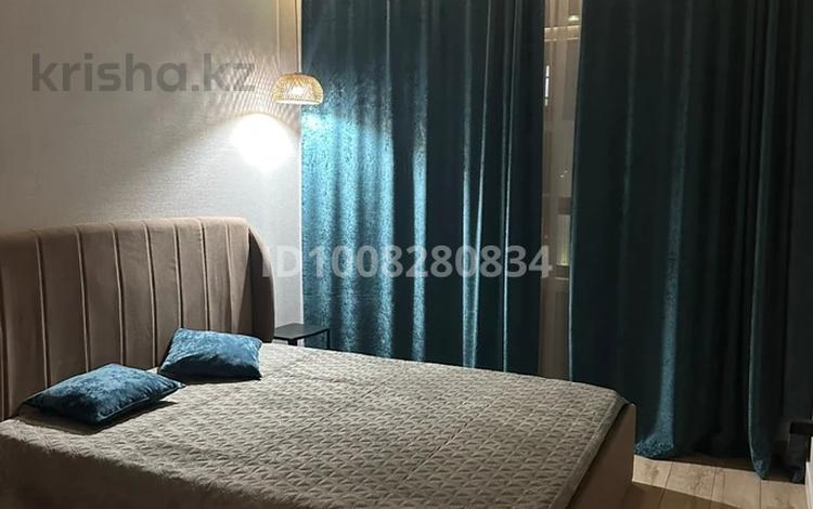 2-бөлмелі пәтер · 45 м² · 10/17 қабат, Юго-Восток ш/а., Республики 23 — Корзина, бағасы: 15 000 ₸ в Караганде, Казыбек би р-н — фото 2