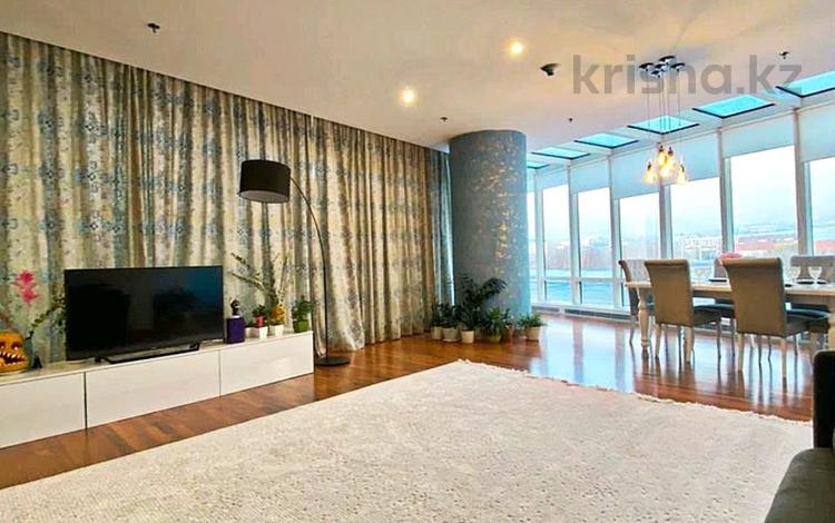 4-бөлмелі пәтер · 190 м² · 7/22 қабат, Аль-Фараби 77/3, бағасы: 2.4 млн ₸ в Алматы, Бостандыкский р-н — фото 2
