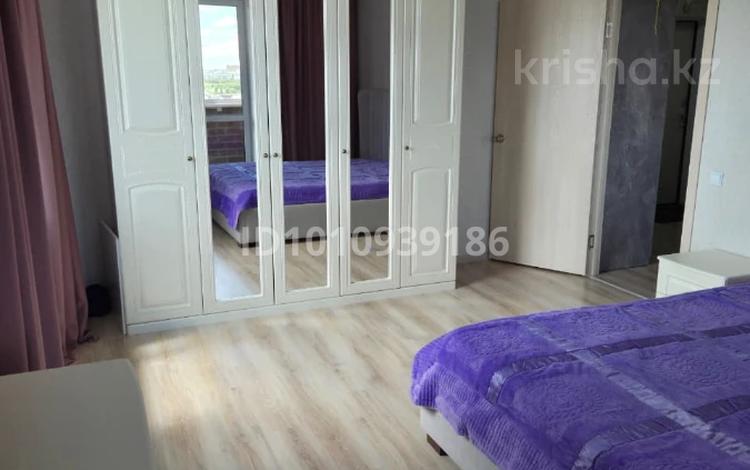 3-комнатная квартира · 80.6 м² · 7/9 этаж, Береке 61 — Ул.Мира, Плаза, ДаВинчи, 31 школа, ЖК Лондон за 43.6 млн 〒 в Костанае — фото 2