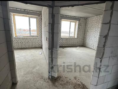 Продажа квартир в Западно-Казахстанской обл.: 4-комнатная квартира · 184.9 м² · 1/3 этаж, Евразийская за 31 млн 〒 4-комнатная квартира · 184.9 м² · 1/3 этаж, Евразийская за 31 млн 〒 в Уральске