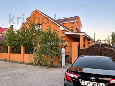 Отдельный дом · 6 комнат · 220 м² · 10 сот., Жеруйык 27 улица 10 за 72 млн ₸ в Атырау