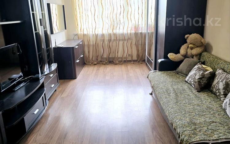 3-комнатная квартира · 64 м² · 6/9 этаж, Джандосова за 70 млн ₸ в Алматы, Бостандыкский р-н — фото 2