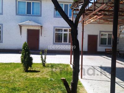 Отдельный дом · 7 комнат · 240 м² · 6 сот., Абишева 105 за 75 млн ₸ в Таразе