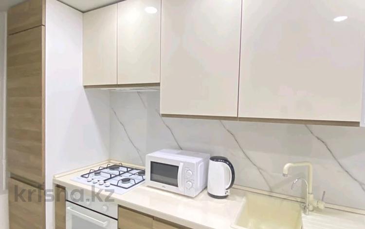 3-бөлмелі пәтер · 80 м² · 3/5 қабат, Мухита 57, бағасы: 350 000 ₸ в Уральске — фото 2