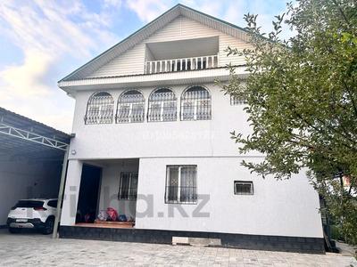 Отдельный дом · 9 комнат · 268 м² · 8 сот., Кабанбай батыра 22 за 130 млн 〒 в Туздыбастау (Калинино)