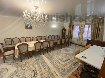 Отдельный дом · 7 комнат · 399.2 м² · 18 сот., Аубакирова 267 за 95 млн ₸ в Мичуринское