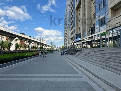Еркін, кеңселер, дүкендер мен бутиктер, сұлулық салондары, медорталықтар мен дәріханалар, білім орталықтары · 57 м², бағасы: 65 млн ₸ в Астане, Есильский р-н