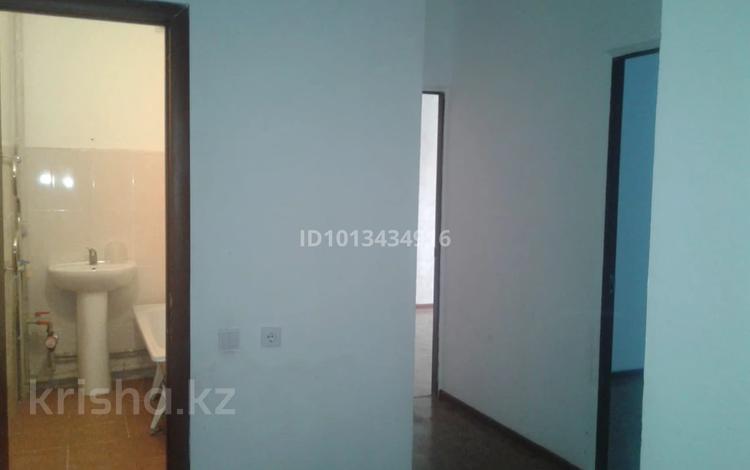 3-комнатная квартира · 87 м², мкр Арай-2 за 130 000 ₸ в Таразе — фото 2