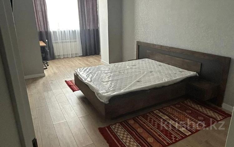 1-комнатная квартира · 52 м² · 4/9 этаж, мкр. Алтын орда, Молдагуловой за 250 000 〒 в Актобе — фото 2