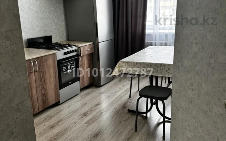 2-бөлмелі пәтер · 50.1 м² · 1/9 қабат, Микрорайон Береке, Микрорайон Береке 63, бағасы: 25 млн ₸ в Костанае — фото 2