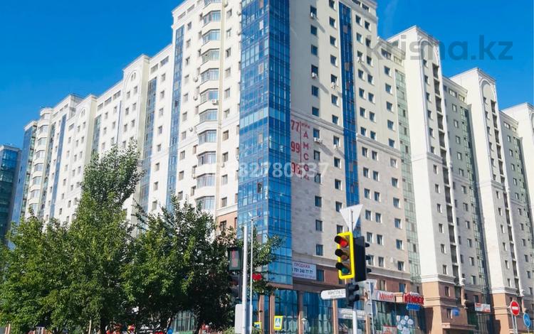 3-комнатная квартира, 90 м², 3/15 этаж, Мангилик Ел 17