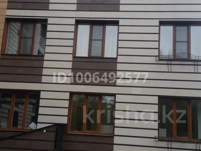 3-комнатная квартира · 106.2 м² · 3/5 этаж, Казыбек би 18/1 за 85.5 млн 〒 в Усть-Каменогорске