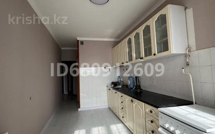 3-бөлмелі пәтер · 90 м² · 1/5 қабат, 15-й мкр 18, бағасы: 28 млн ₸ в Актау — фото 6