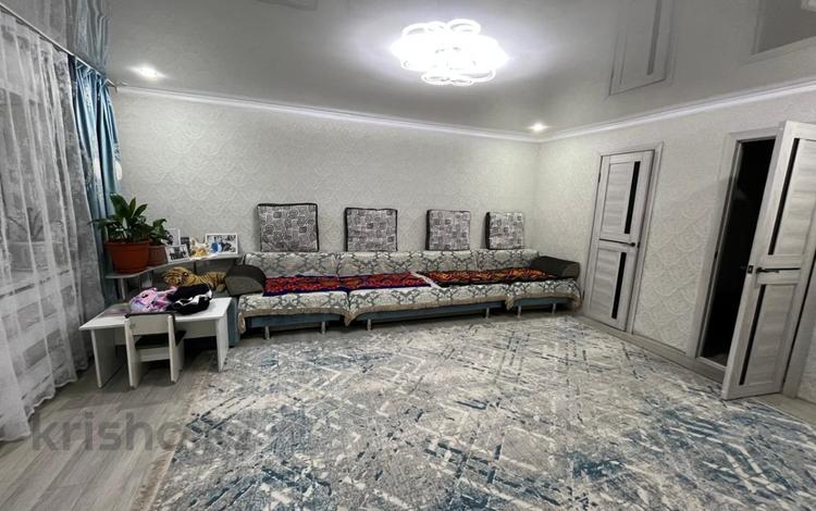 Отдельный дом · 4 комнаты · 91.3 м² · 4.1 сот., Набережная за 19 млн ₸ в Семее — фото 15