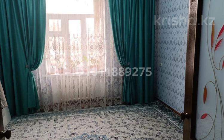 2-бөлмелі пәтер · 49 м² · 2 қабат, ул. Толе Би 39, бағасы: 13 млн ₸ в Кентау — фото 2