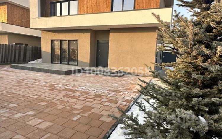 Отдельный дом · 5 комнат · 210 м² · 4.5 сот., мкр Таусамалы за 135 млн 〒 в Алматы, Наурызбайский р-н — фото 16