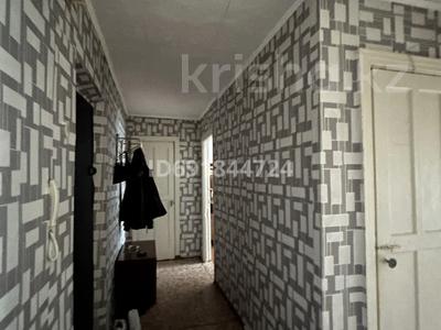3-комнатная квартира, 54 м², 4/5 этаж помесячно, Комарова 6/2 за 70 000 〒 в Алтае