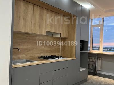 2-комнатная квартира · 72 м² · 8/9 этаж, Абая 244 за 15 000 ₸ в Уральске