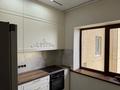 2-бөлмелі пәтер · 70 м² · 5/5 қабат, Скоробогатого 36, бағасы: 34 млн ₸ в Уральске, мкр Школьник — фото 16