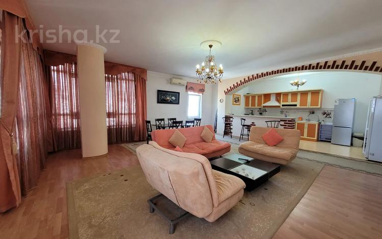 3-комнатная квартира · 138 м² · 9/10 этаж, 10-й мкр 1 за 300 000 ₸ в Актау — фото 42