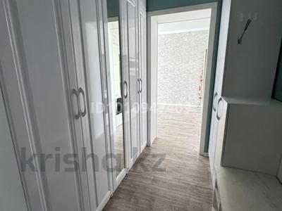 2-комнатная квартира · 65 м² · 9/9 этаж, мкр. Алтын орда, Ораза татеулы 5А — 63 школа за 220 000 ₸ в Актобе