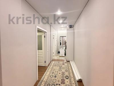 3-бөлмелі пәтер · 90.5 м² · 8/20 қабат, Жургенова 19 блок 2 — ГОРЯЧКА, бағасы: ~ 48 млн ₸ в Астане, Сарайшык р-н