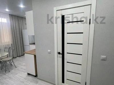 1-комнатная квартира · 37 м², Тауелсиздик 5 — Асе, НИШ, бассейн, обл гаи, гипер дина , каптал плаза за 10 000 ₸ в Актобе