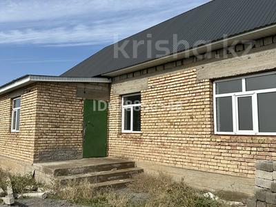 Отдельный дом · 3 комнаты · 80 м² · 6 сот., Массив Дачник за 13 млн 〒 в Шубарсу