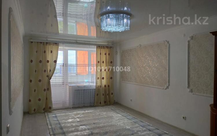 2-бөлмелі пәтер · 60 м² · 9/9 қабат, Нур Актобе 21 — Центр 2микрорайон 21дом, бағасы: 19 млн ₸ — фото 2