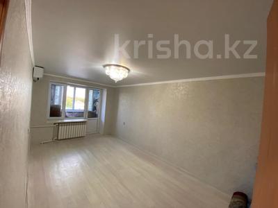 1-комнатная квартира · 36 м² · 5/5 этаж, Смогулова за 7 млн 〒 в Актобе, мкр. Курмыш